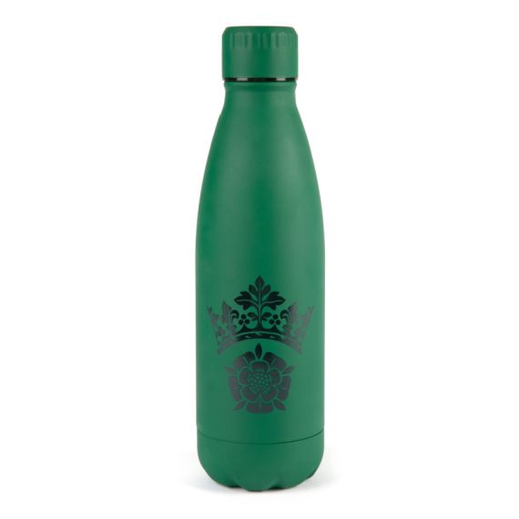 green bottle with windsor castle crest on front green bottle with windsor castle crest on front